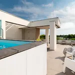 Iris Suite-5 By Interhome Апартаменти *