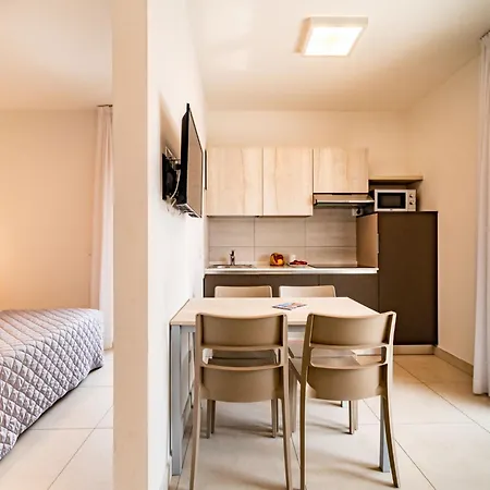 Апартаменты Iris Suite-5 By Interhome *