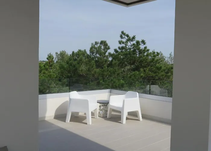 Iris Suite-5 By Interhome Бибионе