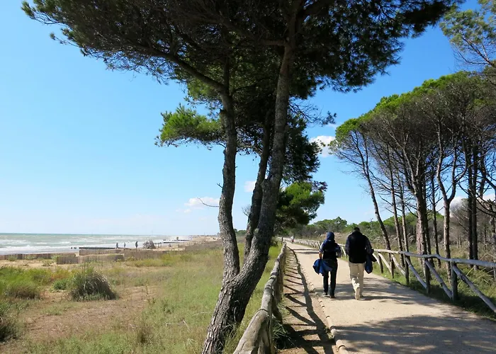 Iris Suite-5 By Interhome